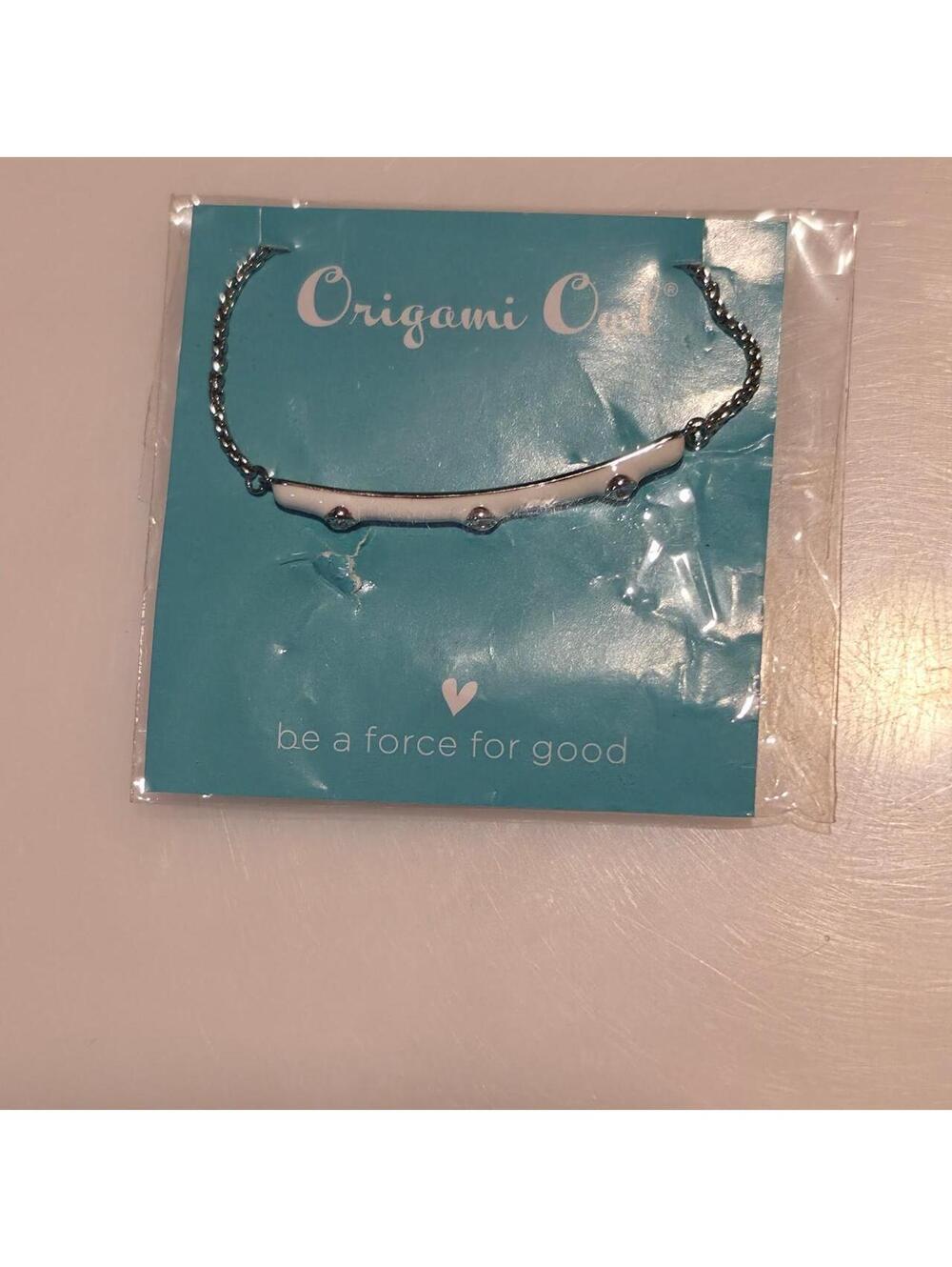 Origami Owl HE2083 Silver White Enamel Bar Bolo Bracelet w/Crystals "NIP"